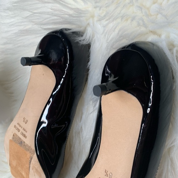 Butter Pointy Toe Pump - Picture 4 of 8